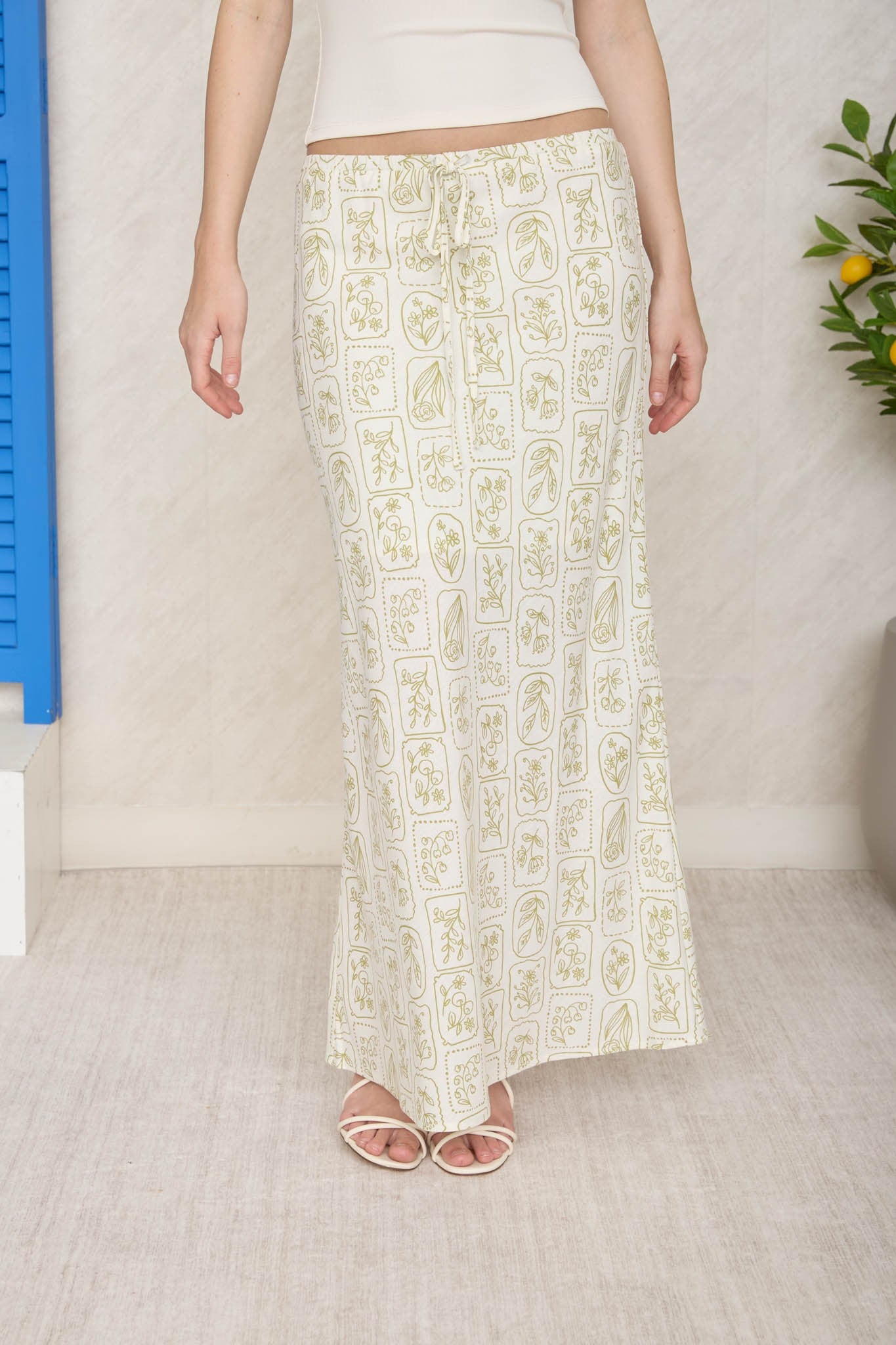 Floral Tile Pattern Linen Midi Skirt
