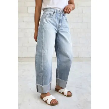 Raw Hem Turnup Loose Ankle-Length Jeans
