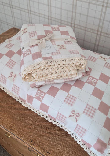 PRE ORDER Ellie & Layne Throw Blankets