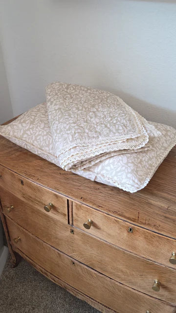 PRE ORDER Ellie & Layne Throw Blankets
