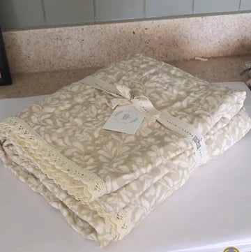 PRE ORDER Ellie & Layne Throw Blankets